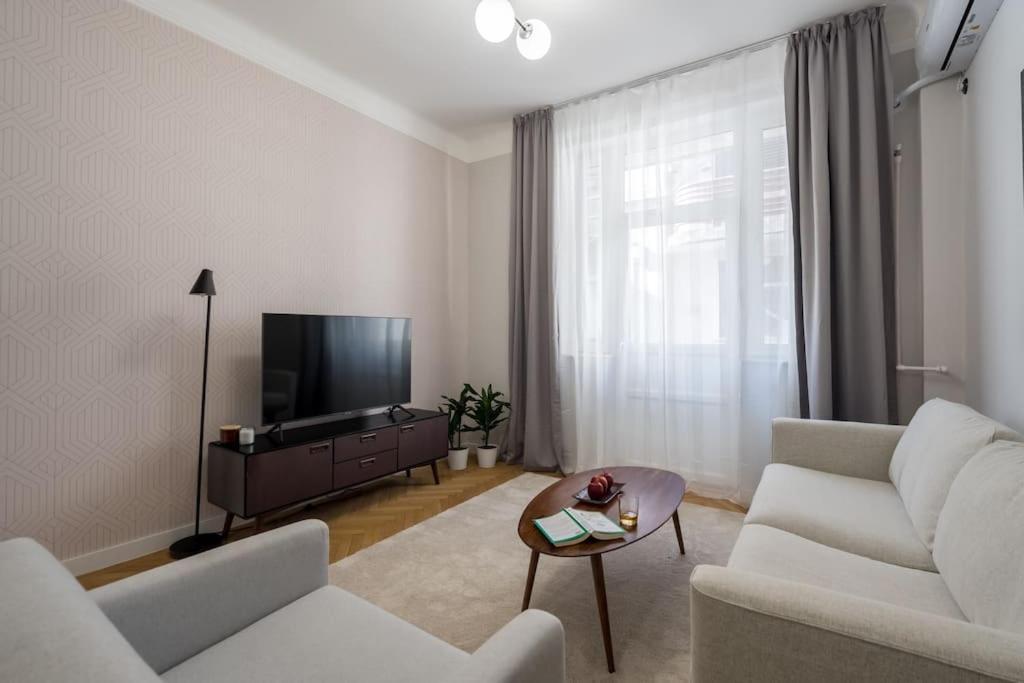 Exquisite Art Deco 2Br Apartment Prime Location بوخارست المظهر الخارجي الصورة