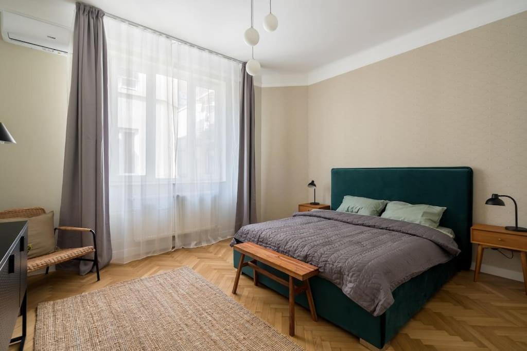 Exquisite Art Deco 2Br Apartment Prime Location بوخارست المظهر الخارجي الصورة